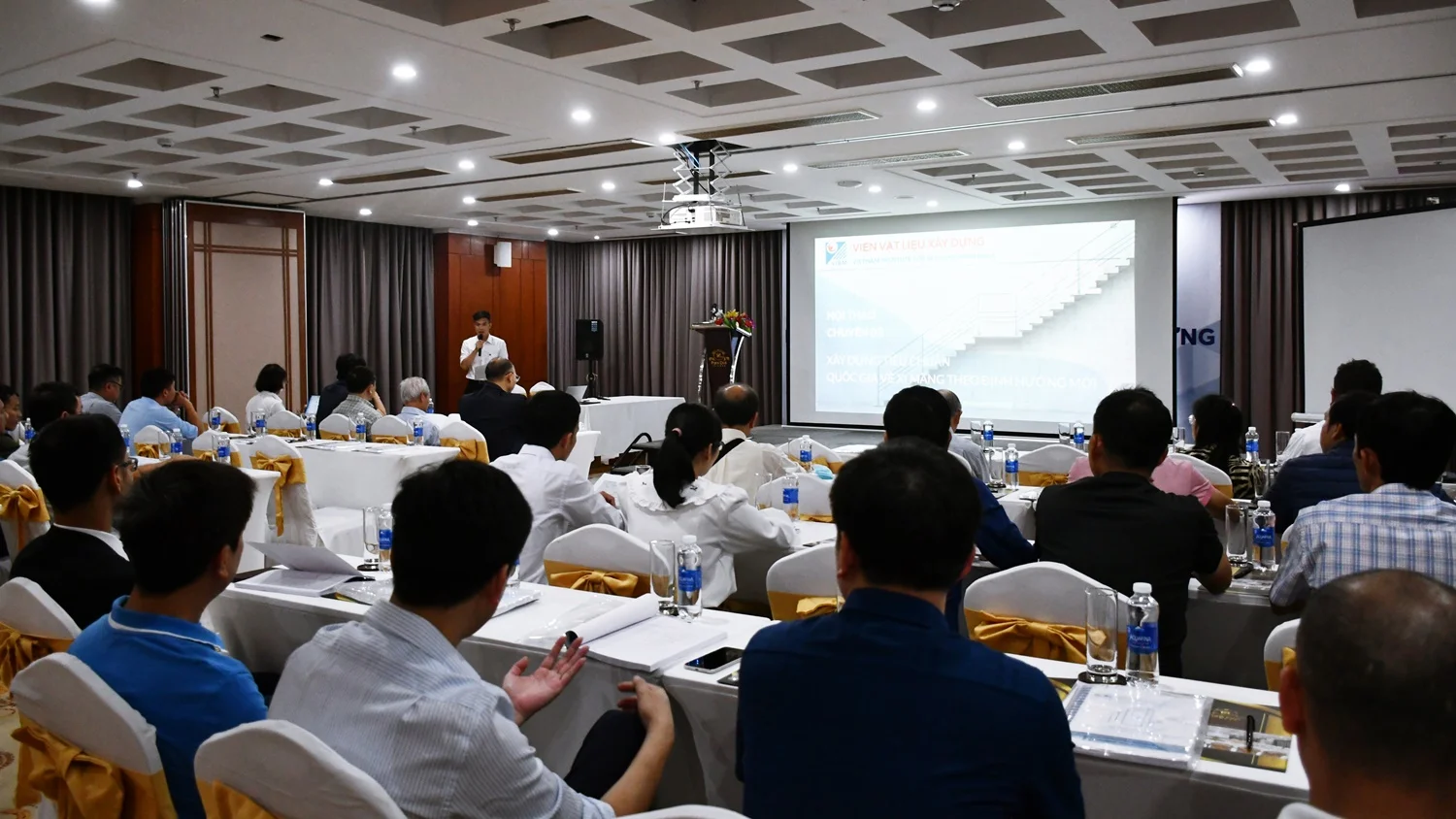 HỘI THẢO “XÂY DỰNG TIÊU CHUẨN QUỐC GIA VỀ XI MĂNG – YÊU CẦU KỸ THUẬT VÀ KIỂM TRA CHẤP NHẬN THEO ĐỊNH HƯỚNG MỚI”