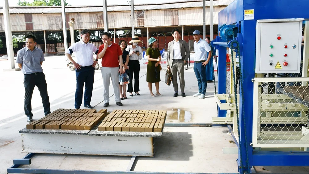 HỘI THẢO SẢN XUẤT GẠCH KHÔNG NUNG BẰNG CÔNG NGHỆ SẠCH, BỀN VỮNG CỦA HÀN QUỐC HỘI THẢO SẢN XUẤT GẠCH KHÔNG NUNG BẰNG CÔNG NGHỆ SẠCH, BỀN VỮNG CỦA HÀN QUỐC