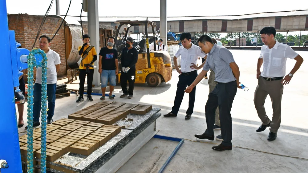 HỘI THẢO SẢN XUẤT GẠCH KHÔNG NUNG BẰNG CÔNG NGHỆ SẠCH, BỀN VỮNG CỦA HÀN QUỐC HỘI THẢO SẢN XUẤT GẠCH KHÔNG NUNG BẰNG CÔNG NGHỆ SẠCH, BỀN VỮNG CỦA HÀN QUỐC