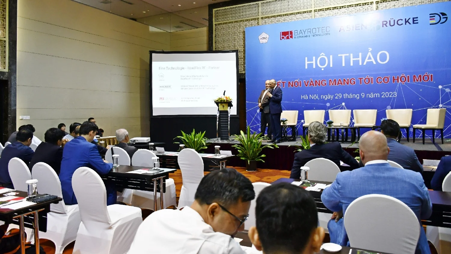 VIBM THAM GIA HỘI THẢO KẾT NỐI CƠ HỘI HỢP TÁC VỀ VẬT LIỆU CÔNG TRÌNH GIAO THÔNG VỚI CÁC ĐỐI TÁC ĐỨC