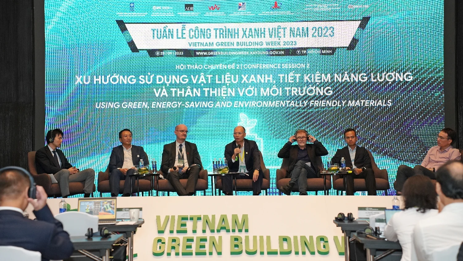 VIBM THAM GIA TỔ CHỨC TUẦN LỄ CÔNG TRÌNH XANH VIỆT NAM 2023 VIBM THAM GIA TỔ CHỨC TUẦN LỄ CÔNG TRÌNH XANH VIỆT NAM 2023